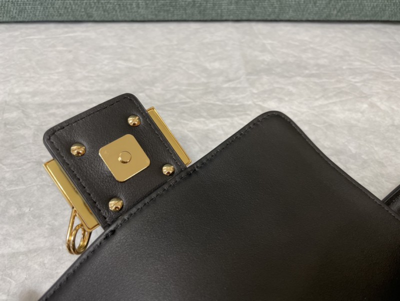 Fendi 099 4