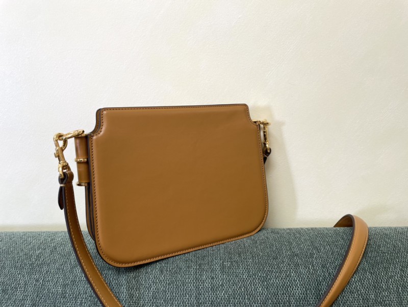Fendi 104 4