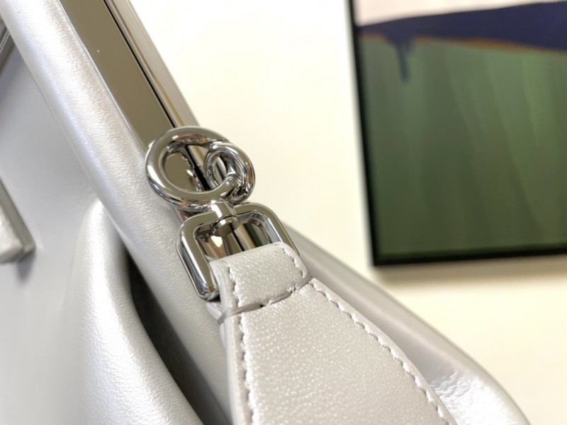 Fendi 137 4