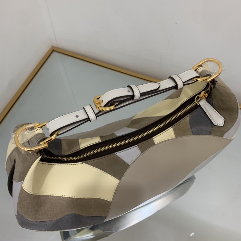 Fendi 150 4