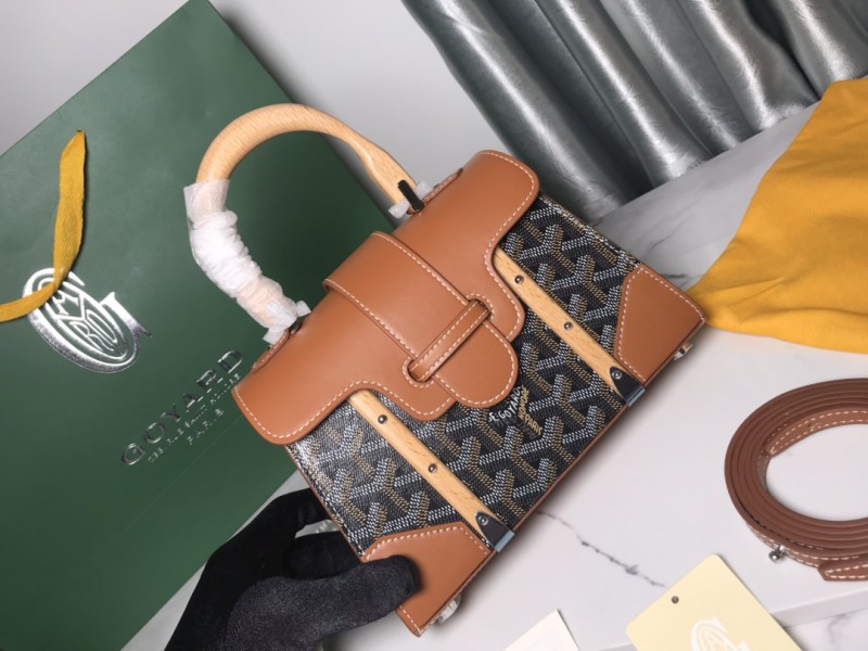 Goyard 211 4