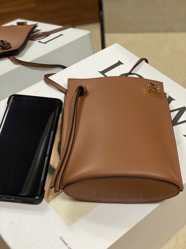 Loewe 025 4