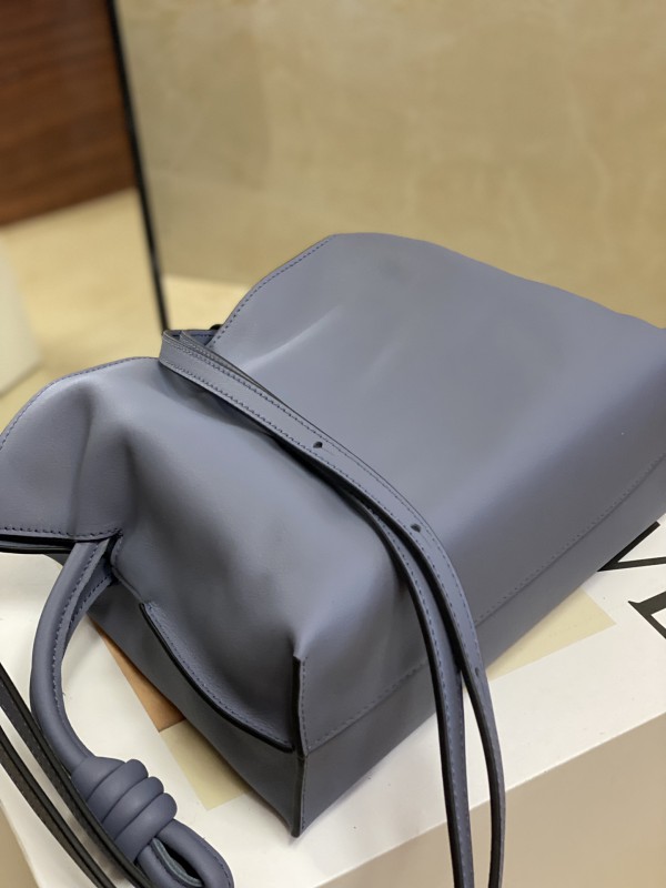 Loewe 057 4