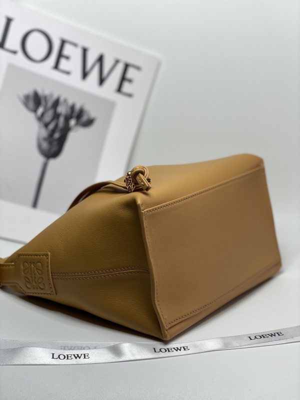 Loewe 077 4