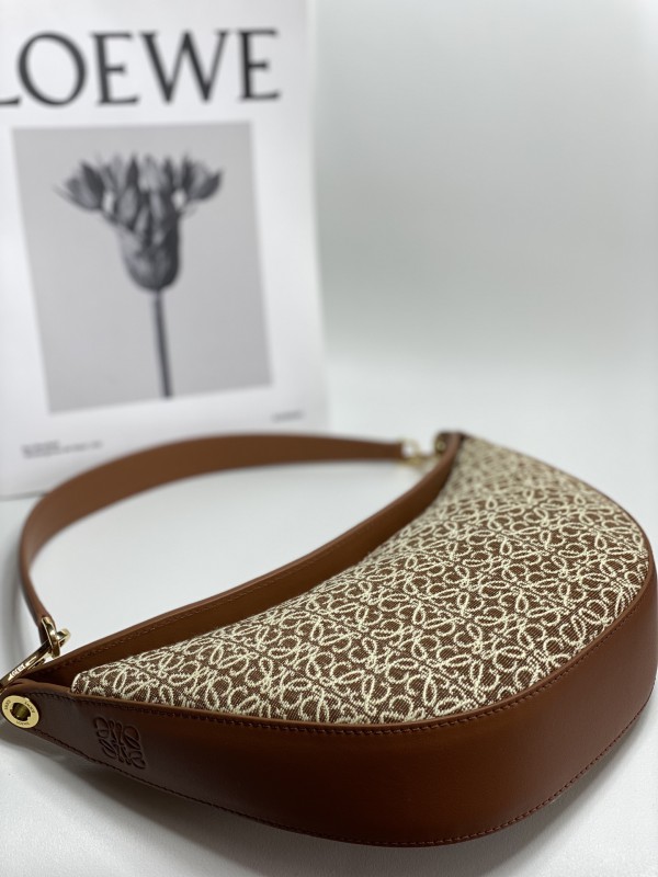 Loewe 103 4