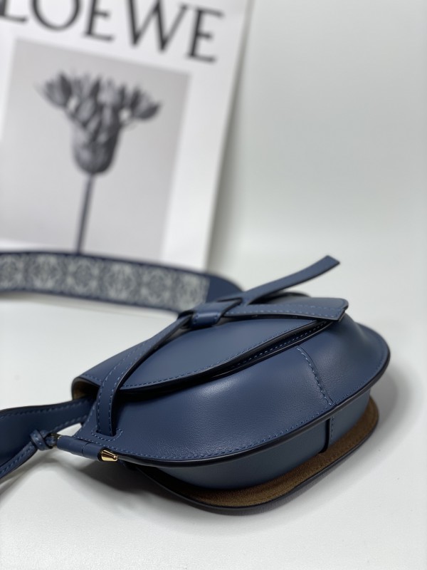 Loewe 113 4