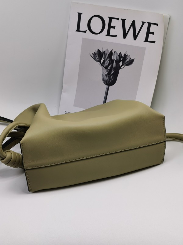 Loewe 117 4