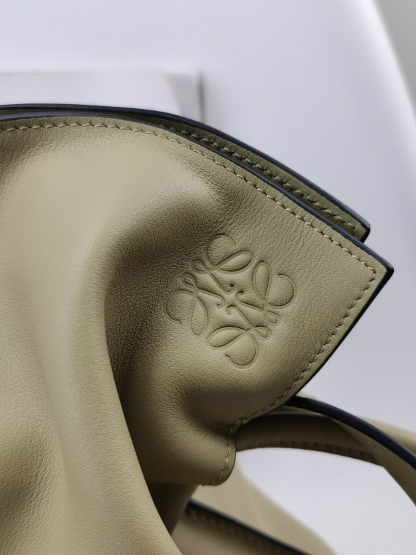 Loewe 124 4