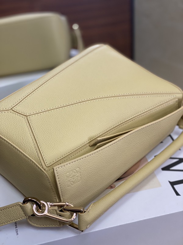 Loewe 132 4