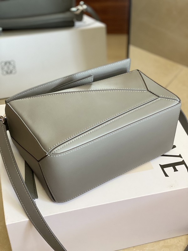Loewe 136 4