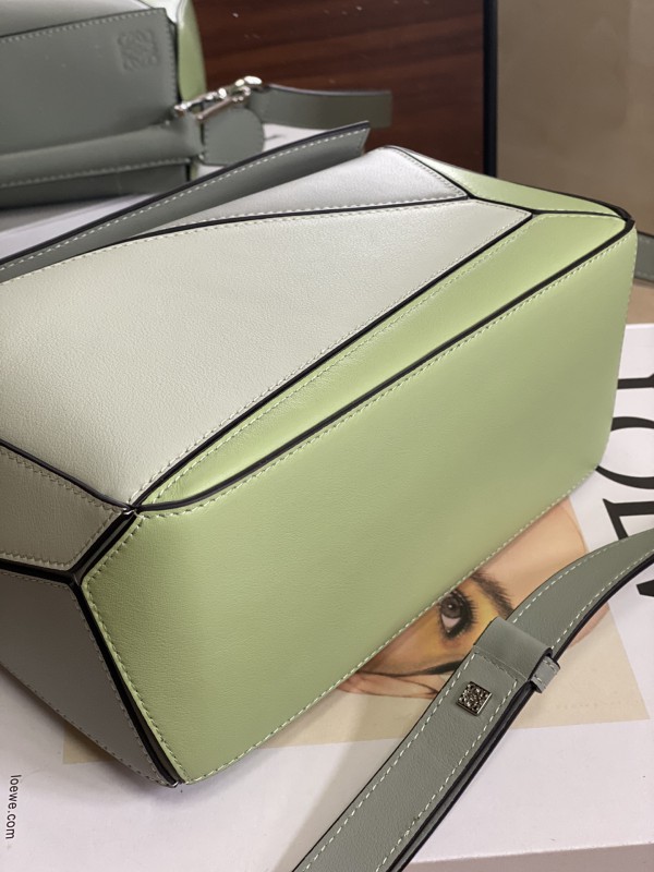 Loewe 147 4