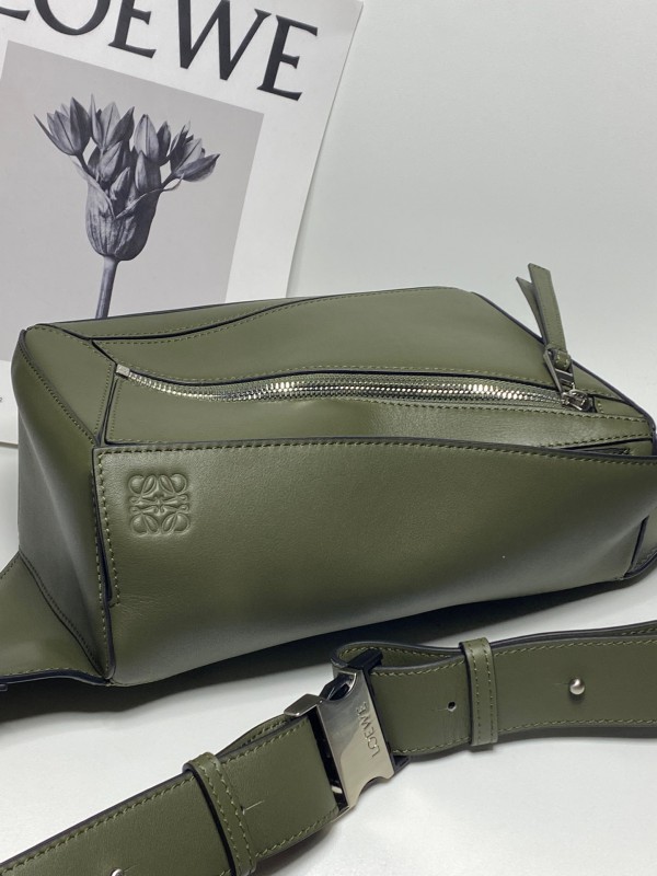 Loewe 159 4