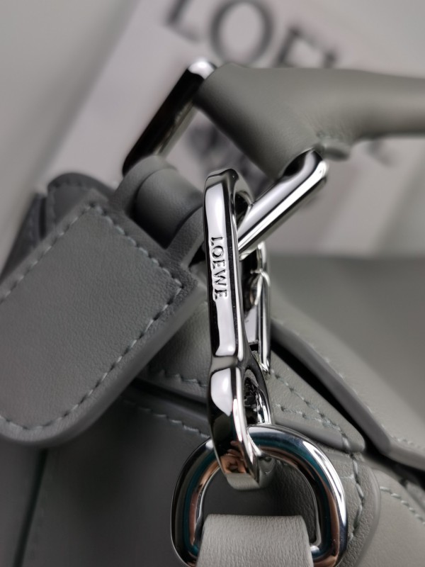 Loewe 166 4
