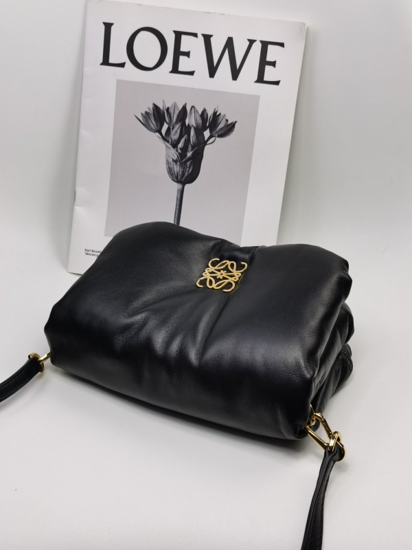 Loewe 169 4