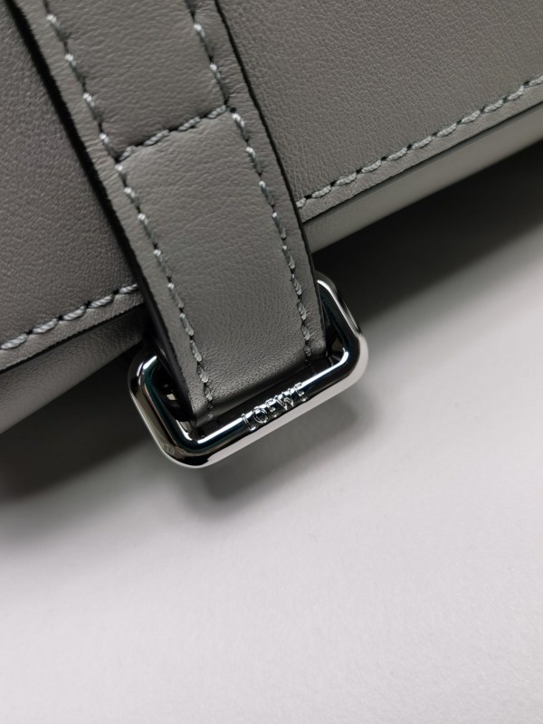 Loewe 173 4