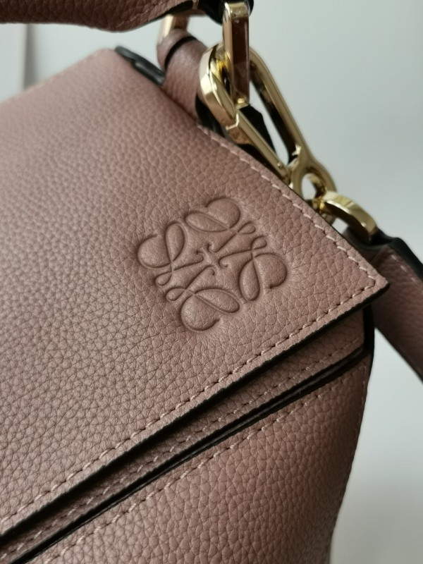 Loewe 194 4