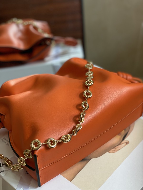Loewe 196 4