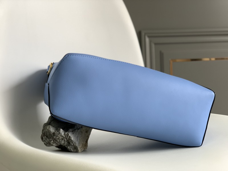 Loewe 211 4