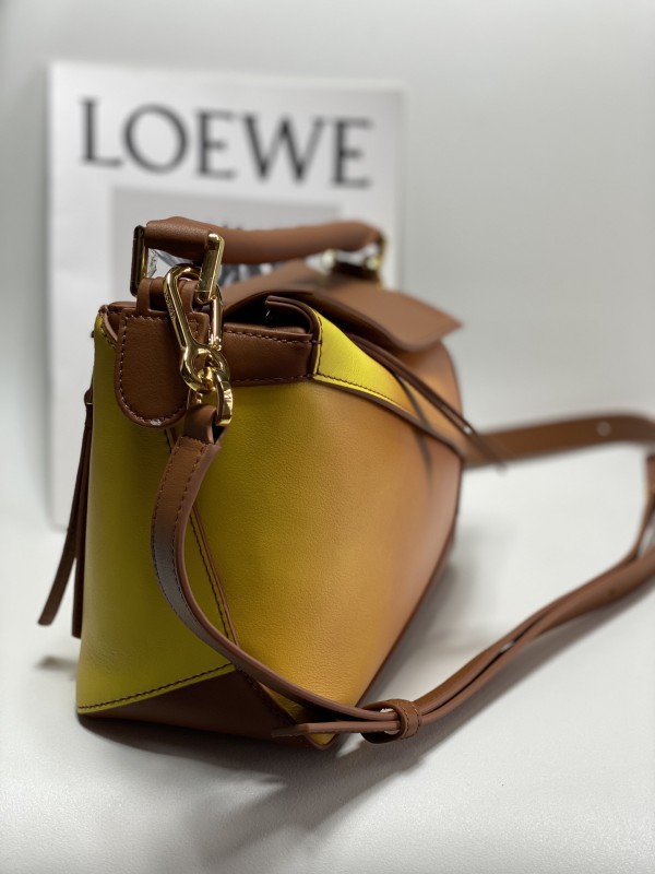 Loewe 213 4