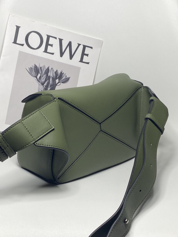 Loewe 218 4