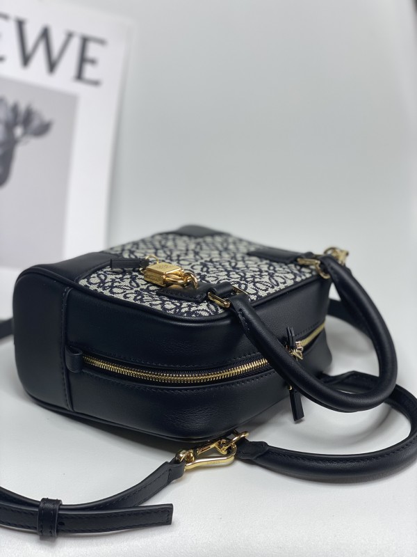 Loewe 220 4