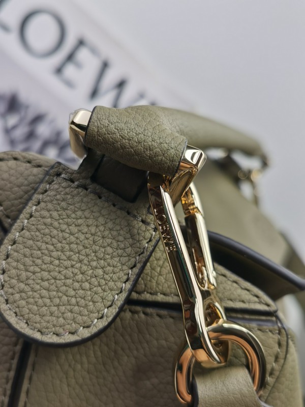 Loewe 235 4