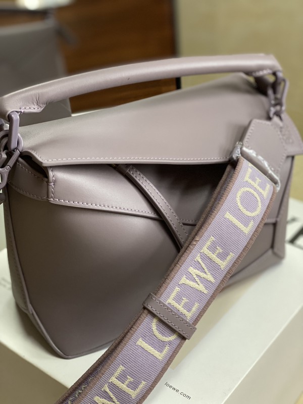 Loewe 239 4