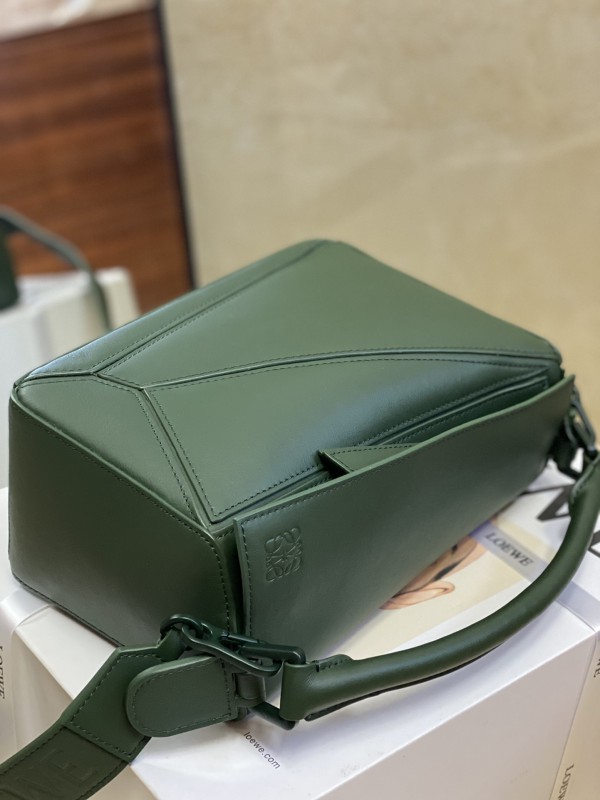 Loewe 242 4