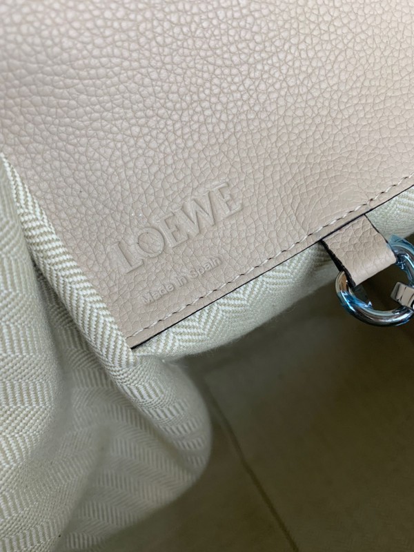 Loewe 263 4