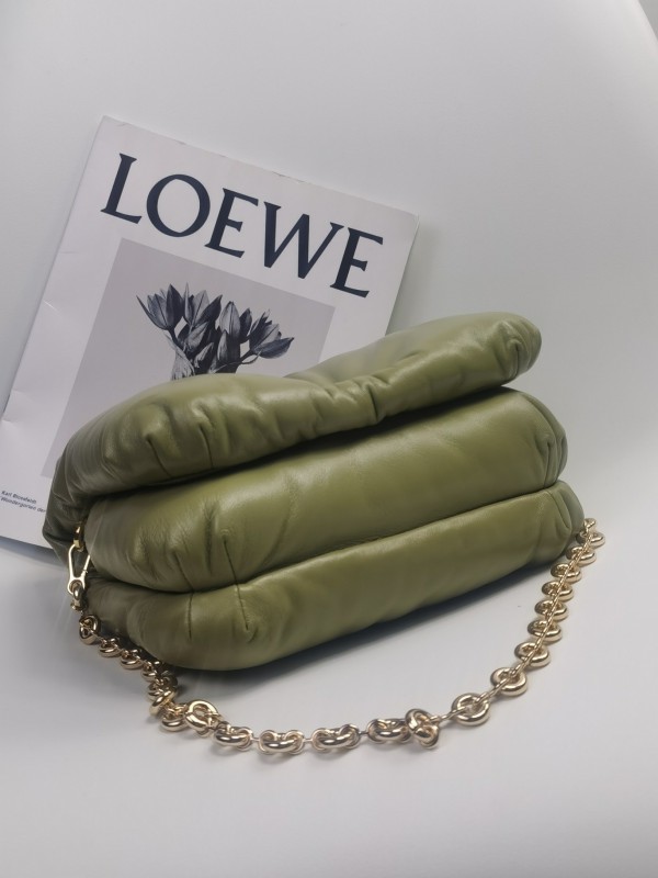 Loewe 269 4