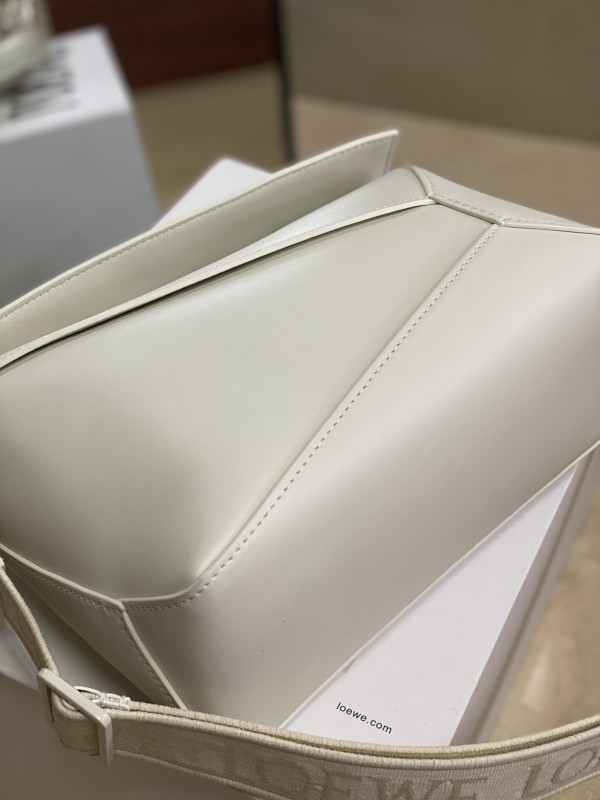 Loewe 270 4