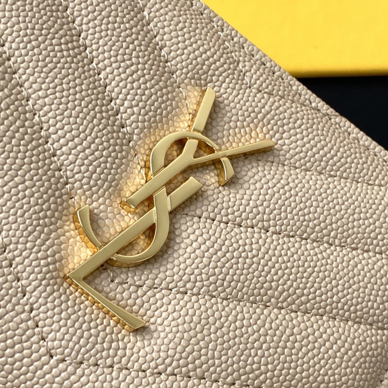 YSL 067 4