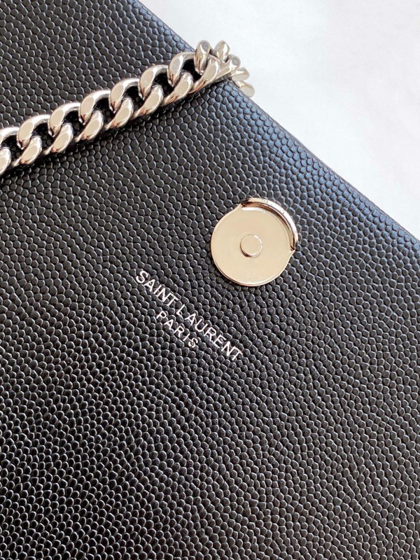 YSL 142 4