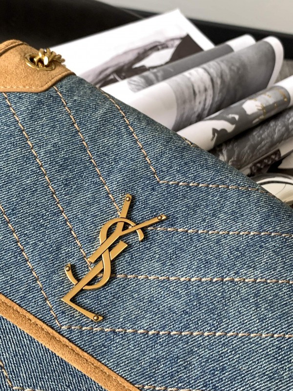 YSL 152 4