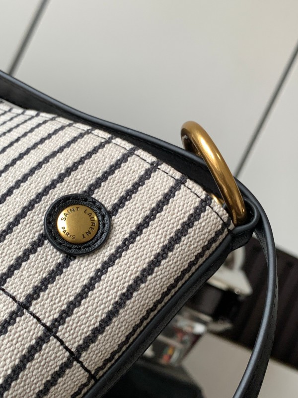 YSL 170 4