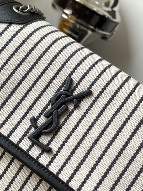 YSL 266 4