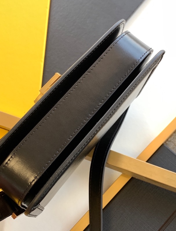 YSL 329 4