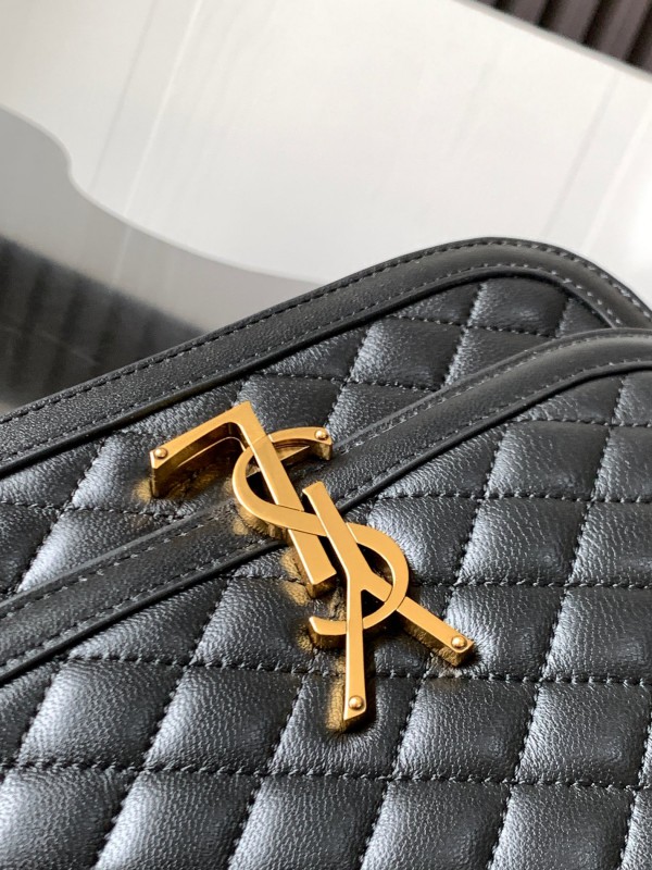 YSL 390 4