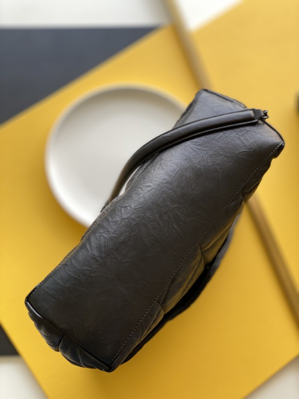 YSL 459 4