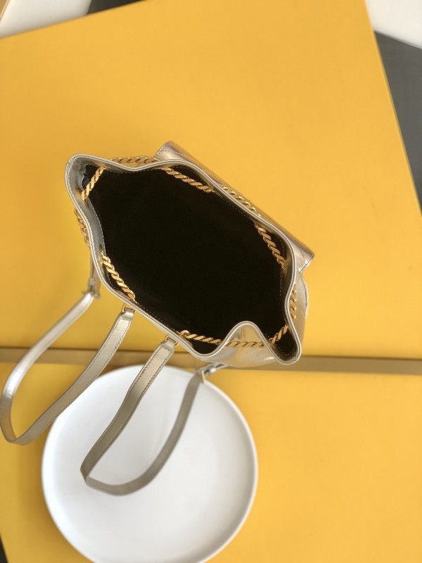 YSL 473 4