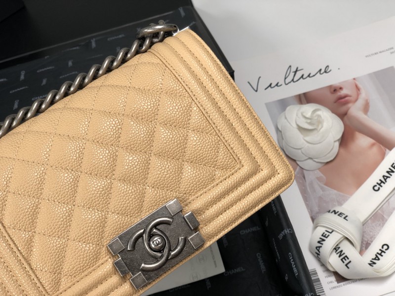 Chanel 017 4
