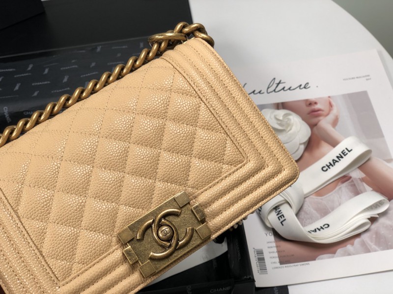 Chanel 018 4
