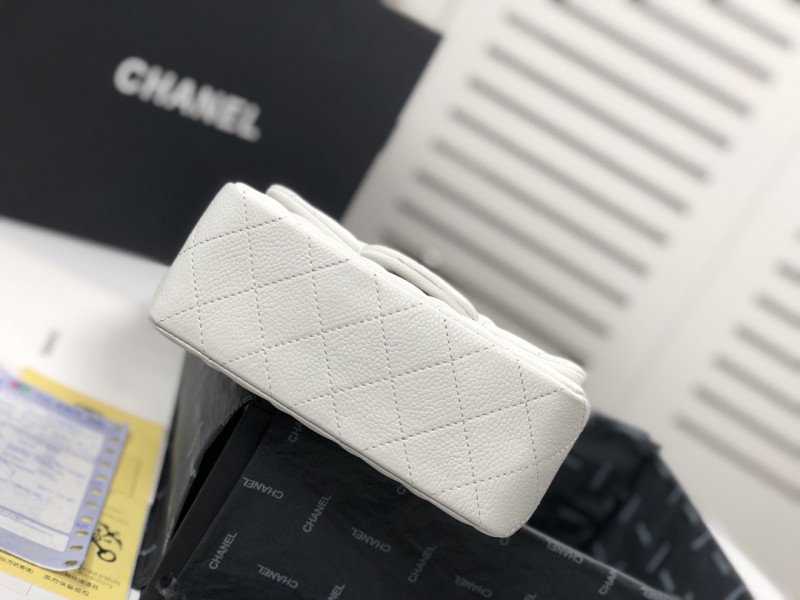 Chanel 037 4