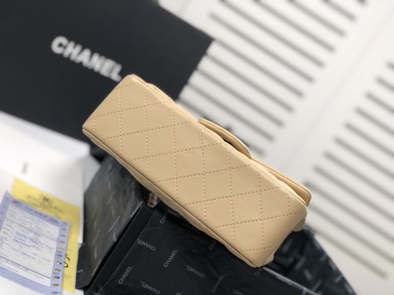 Chanel 049 4