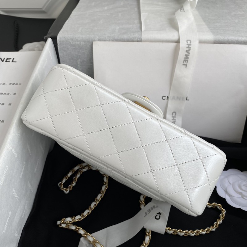 Chanel 220 4