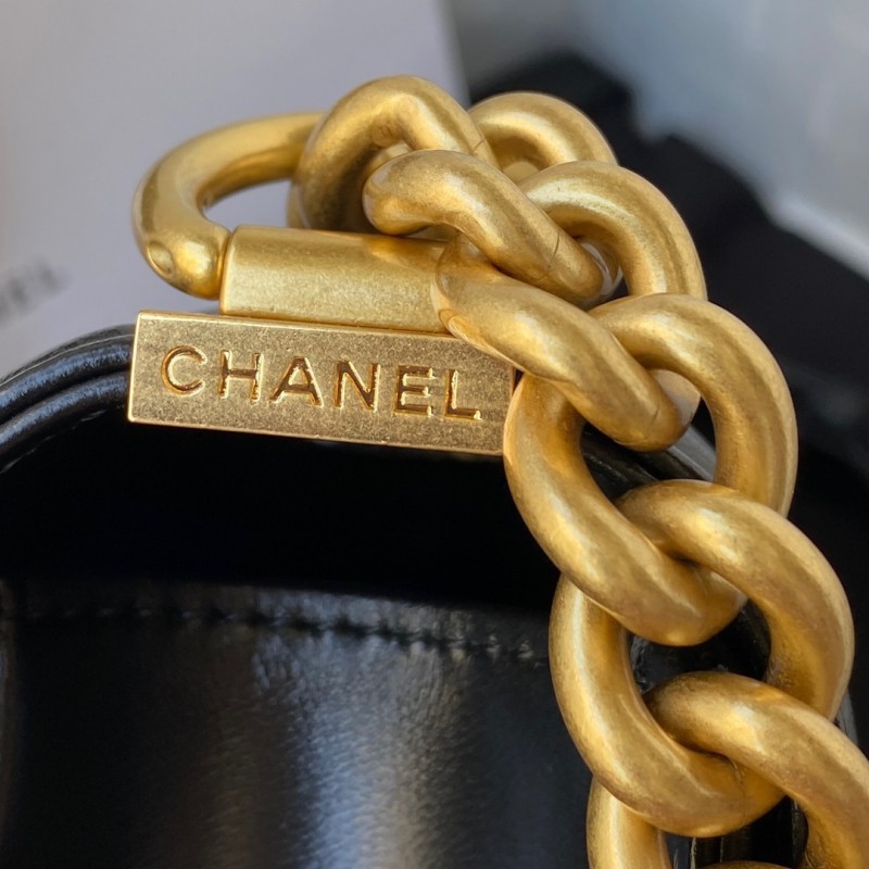 Chanel 330 4