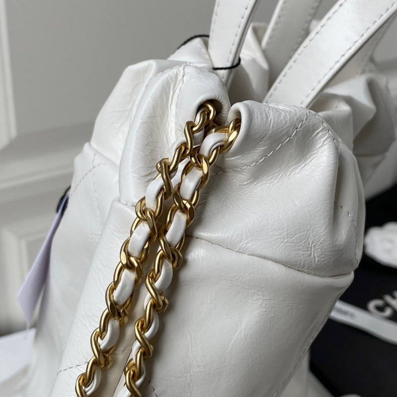 Chanel 586 4