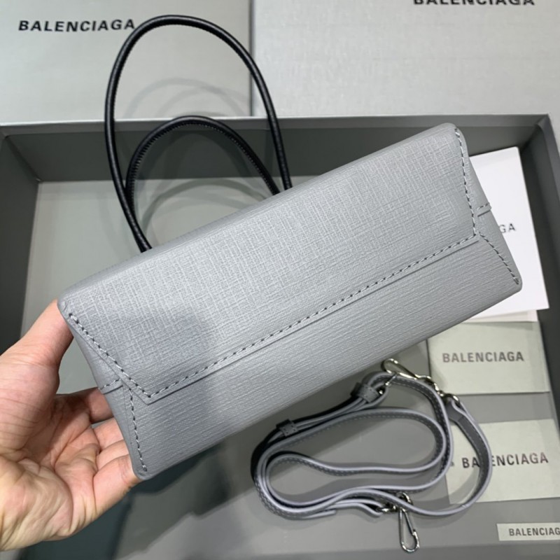 Balenciaga 090 5