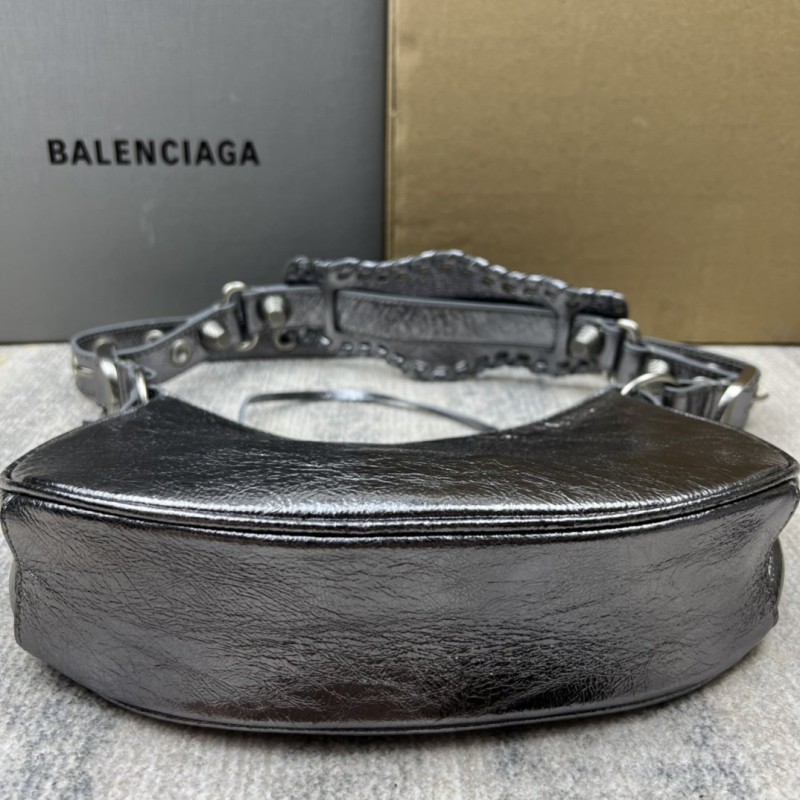 Balenciaga 130 5