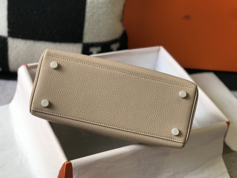 Hermes 012 5